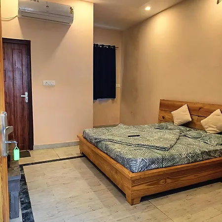 Guru Homestay Rishikesh Exterior photo