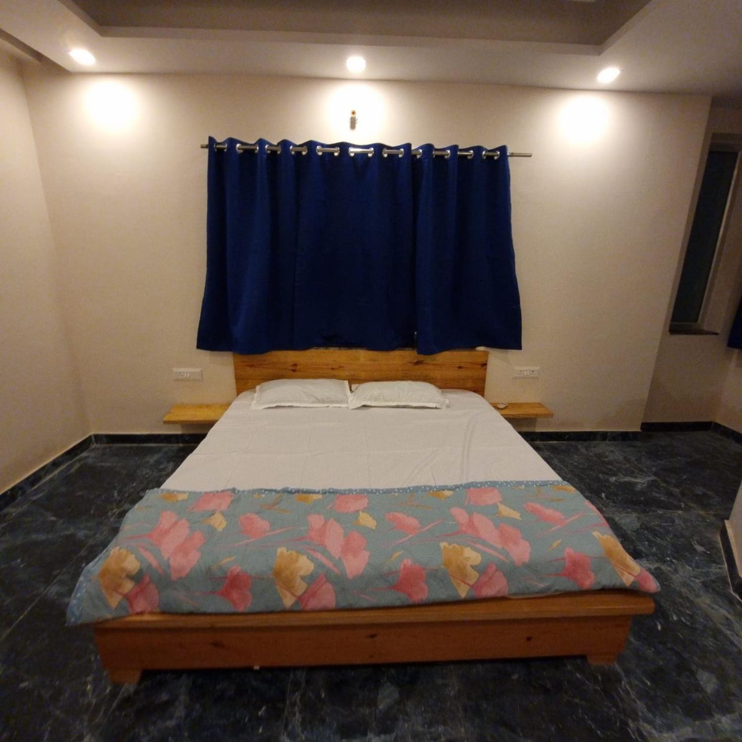 Guru Homestay *