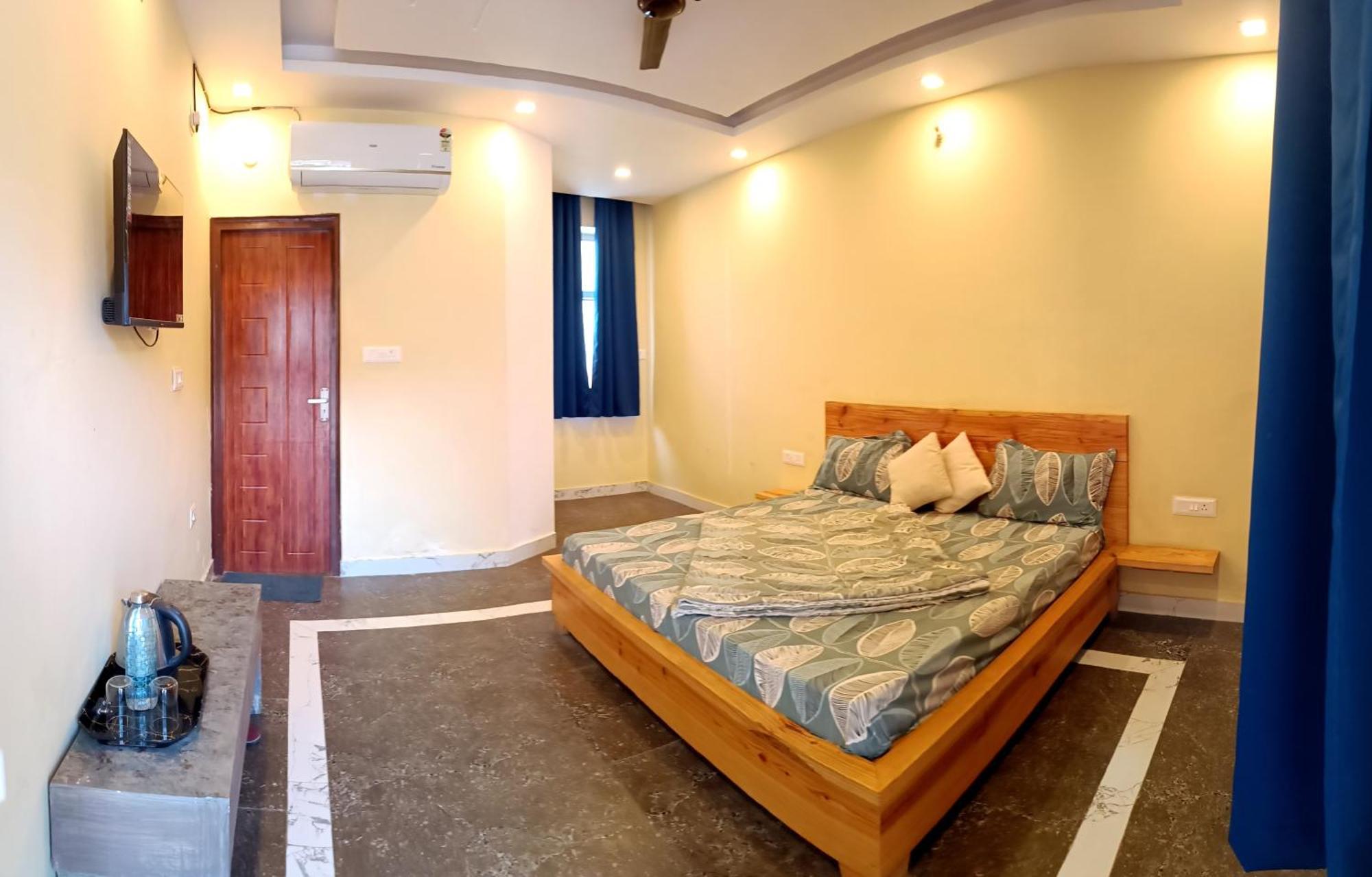 Guru Homestay *