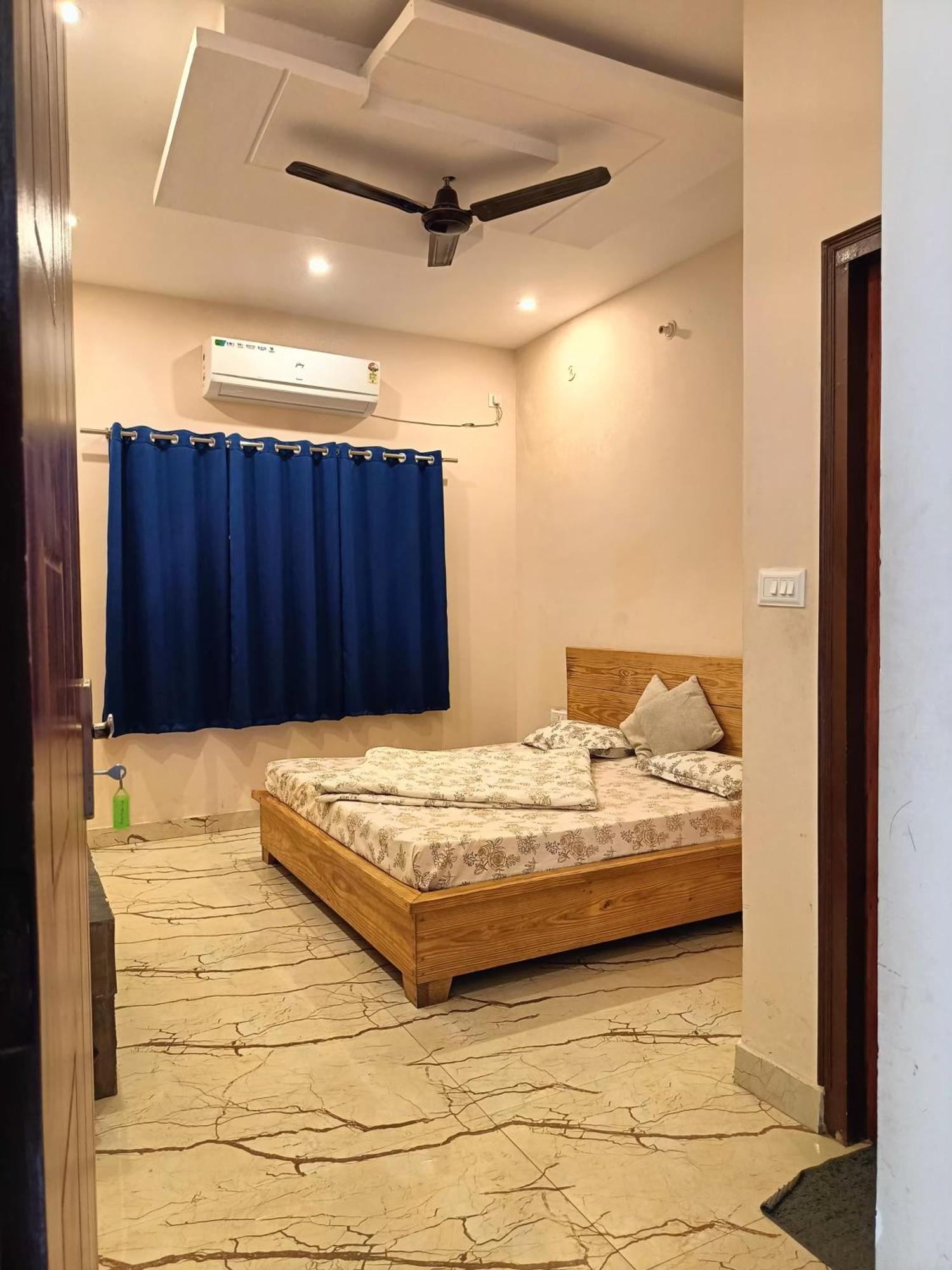 Homestay Guru *
