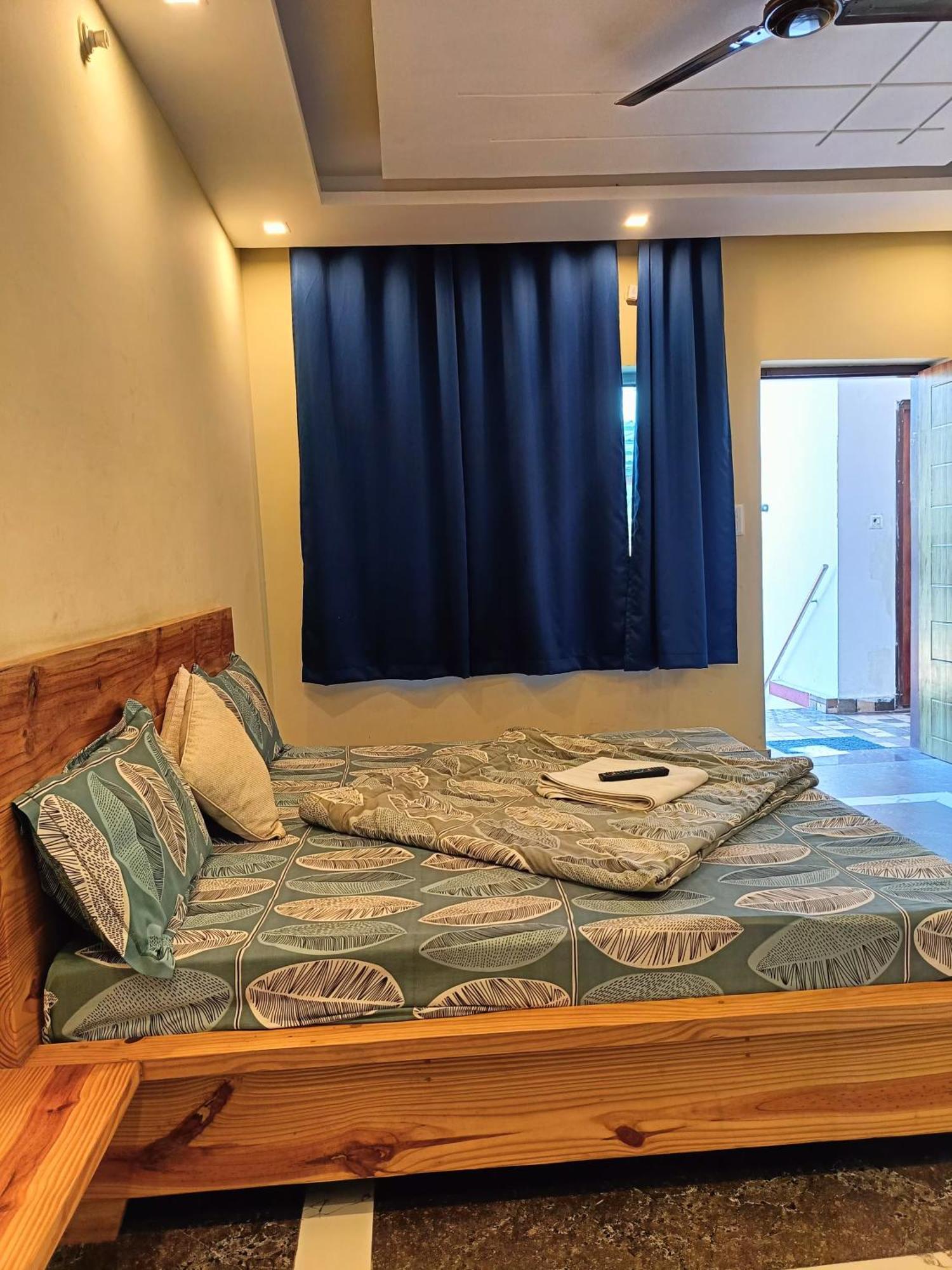 Guru * Rishikesh